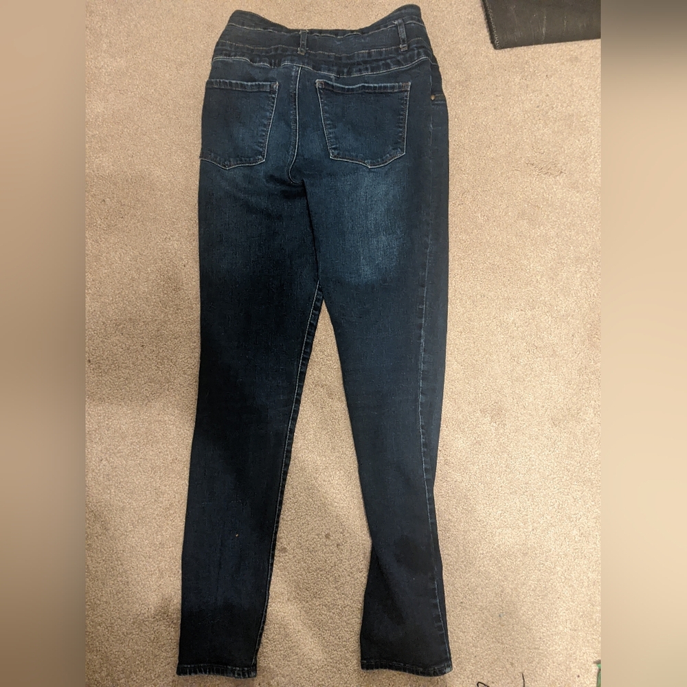 Refuge straight leg jeans size 6